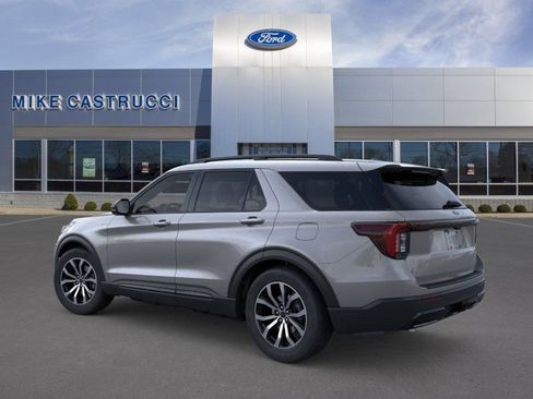 New 2025 Ford Explorer ST-Line w/ Premium Package RWD image 4