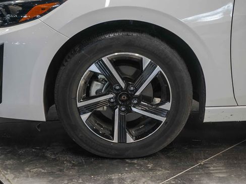 Used 2025 Nissan Sentra SV image 9