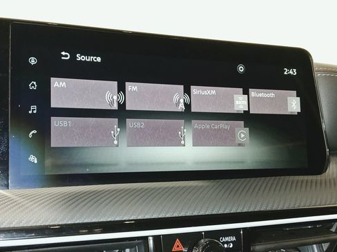 Used 2025 Nissan Kicks SR w/ SR Premium Package AWD/4WD image 23