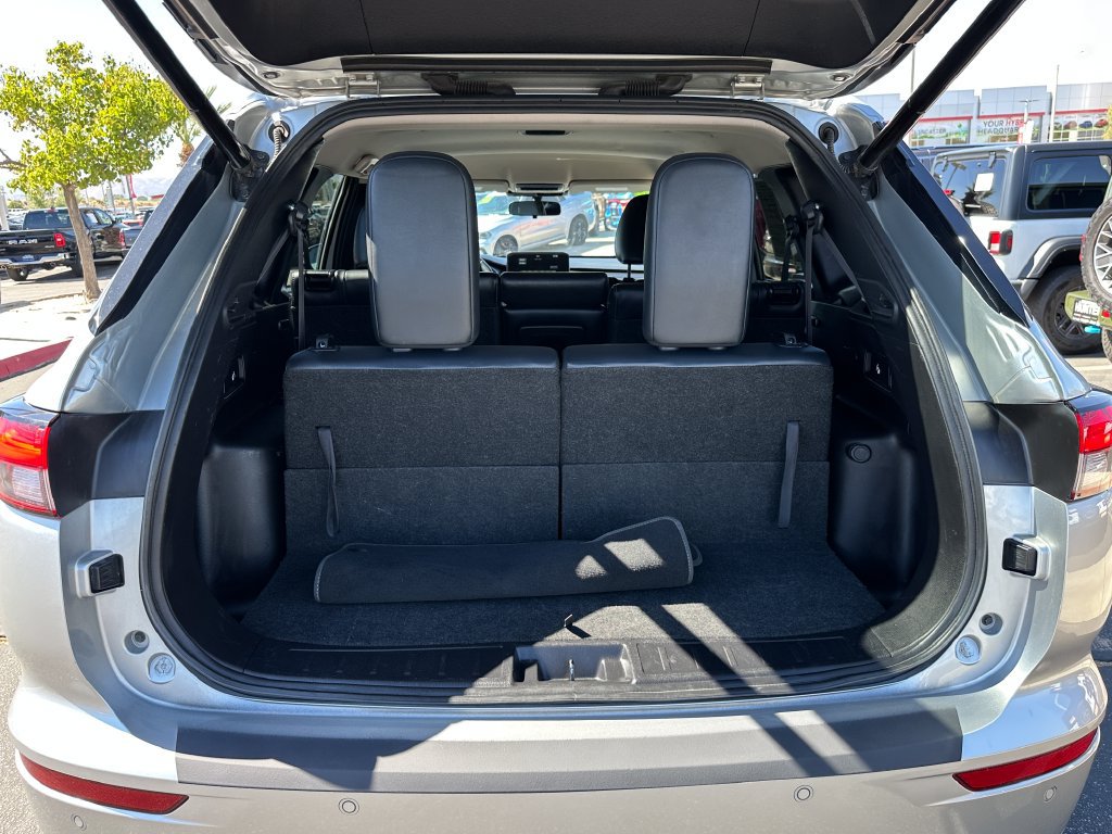 Used 2024 Mitsubishi Outlander SE AWD/4WD image 23