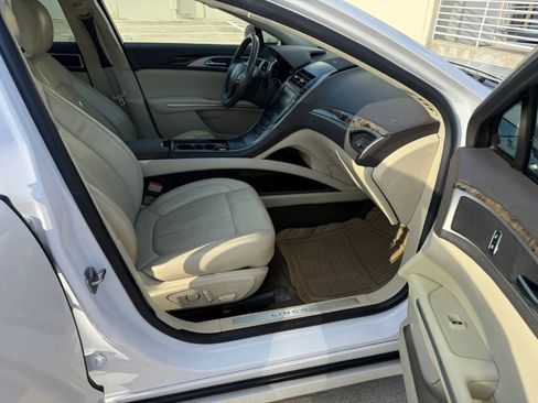 Used 2013 Lincoln MKZ Hybrid image 18