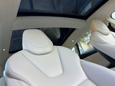 Used 2018 Tesla Model S 100D image 16