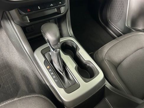 Used 2022 Chevrolet Colorado LT w/ LT Convenience Package image 21