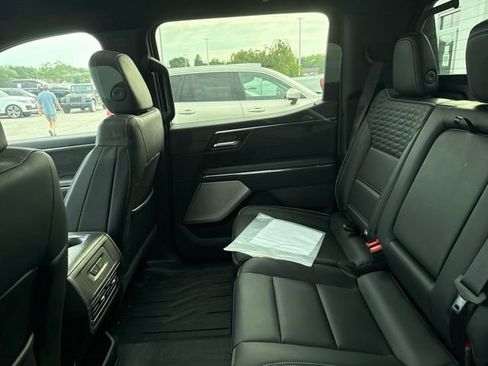 Used 2026 GMC Sierra EV Denali AWD/4WD image 11