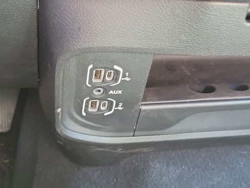 Used 2024 RAM 2500 Big Horn image 33