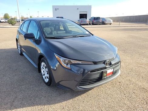 Used 2023 Toyota Corolla LE image 4