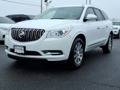 Used 2017 Buick Enclave Convenience image 3