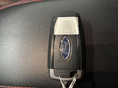 Used 2025 Ford Escape ST-Line AWD/4WD image 34
