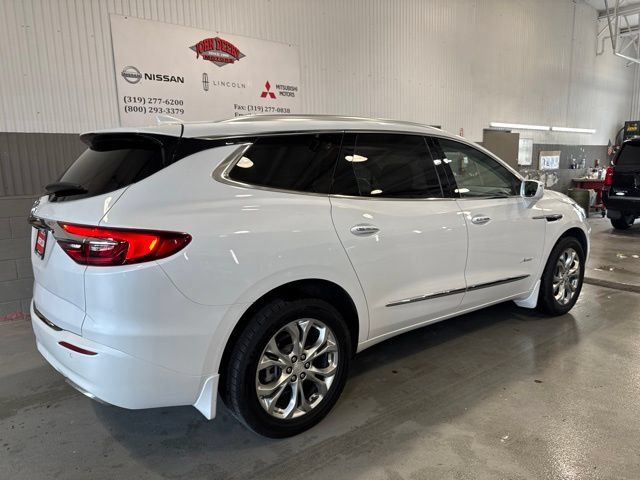Used 2020 Buick Enclave Avenir w/ Avenir Technology Package AWD/4WD image 4