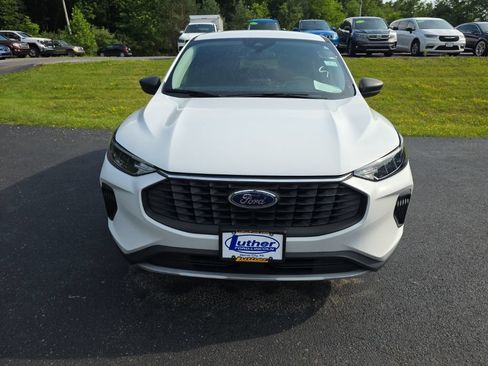 Used 2023 Ford Escape Active AWD/4WD image 9