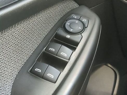 Used 2025 Chevrolet TrailBlazer LT AWD/4WD image 26
