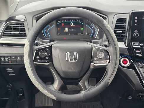 Used 2023 Honda Odyssey Elite image 15