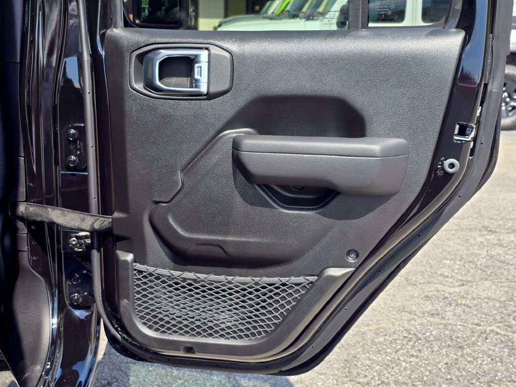 New 2026 Jeep Gladiator Sport AWD/4WD image 39