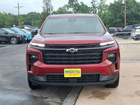 New 2026 Chevrolet Traverse LT w/ Midnight/Sport Edition AWD/4WD image 2