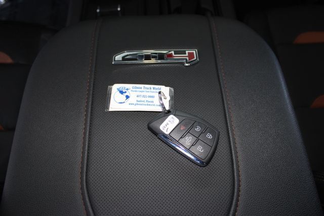 Used 2024 GMC Sierra 2500 AT4 w/ AT4 Premium Plus Package AWD/4WD image 30