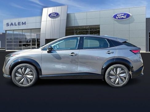 Used 2024 Nissan Ariya AWD image 5