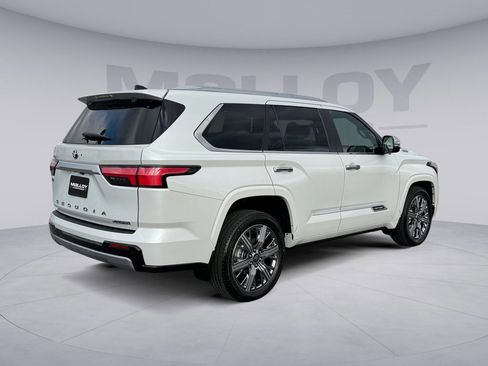 Used 2025 Toyota Sequoia Capstone image 5