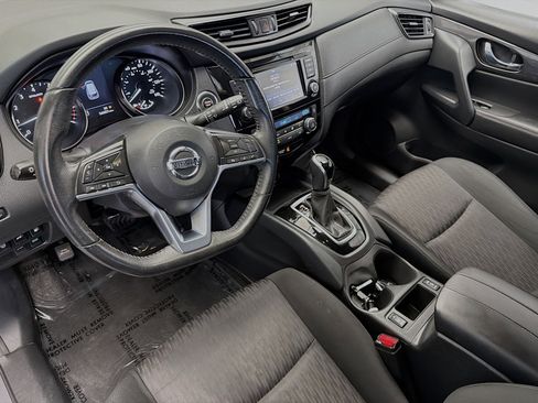 Used 2019 Nissan Rogue SV FWD image 7