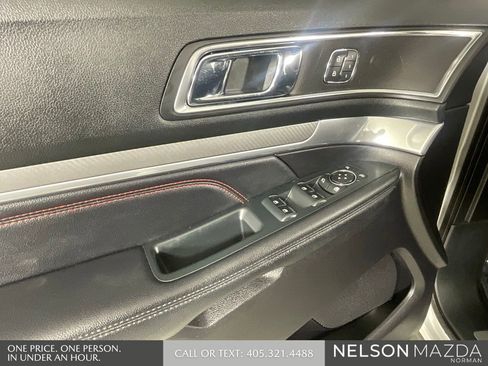 Used 2019 Ford Explorer Sport w/ Equipment Group 401A AWD/4WD image 17
