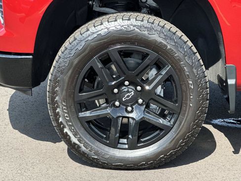 Certified 2025 Chevrolet Silverado 1500 LT Trail Boss w/ LT Trail Boss Premium Package AWD/4WD image 8