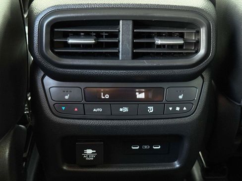 Certified 2024 Honda Pilot Elite image 19