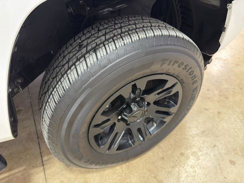 Used 2022 Toyota Tacoma SR image 13