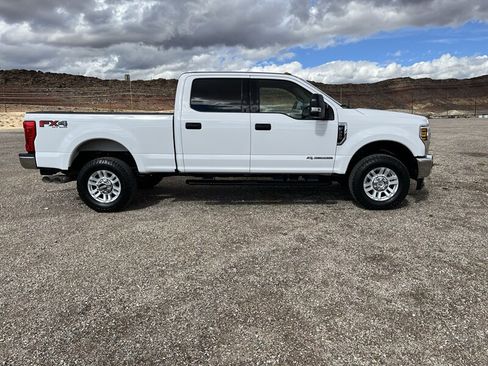 Used 2018 Ford F350 XLT w/ XLT Value Package image 2