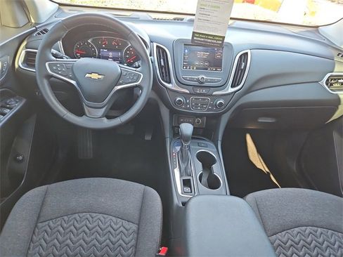 Used 2023 Chevrolet Equinox LT image 9