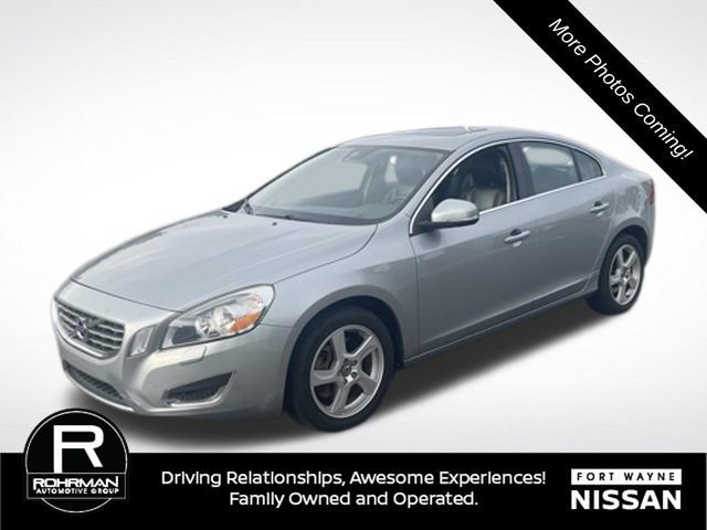 Used 2013 Volvo S60 T5 FWD image 1