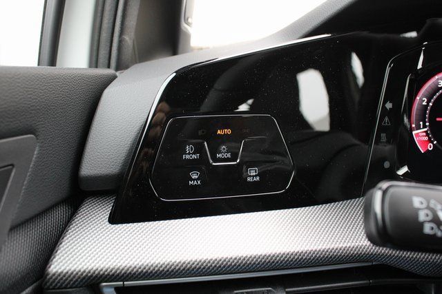 New 2026 Volkswagen GTI SE FWD image 9