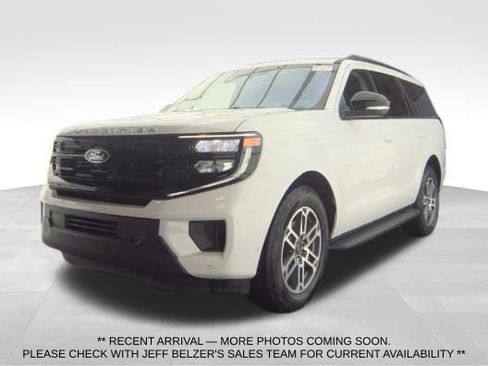 Used 2025 Ford Expedition Active image 1
