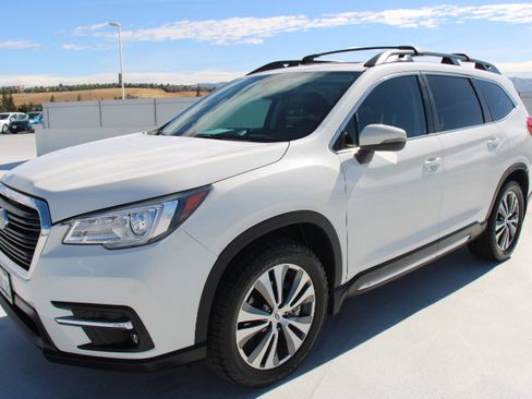 Used 2022 Subaru Ascent Limited w/ Technology Package image 6