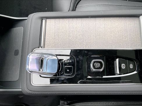 New 2026 Volvo XC90 B6 Ultra w/ Protection Package image 10