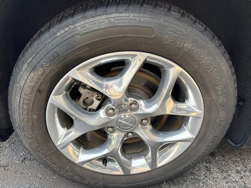 Used 2019 Chrysler Pacifica Limited w/ Advanced Safetytec Group FWD image 30