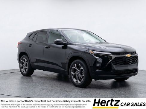 Used 2025 Chevrolet Trax LT w/ LT Convenience Package FWD image 1