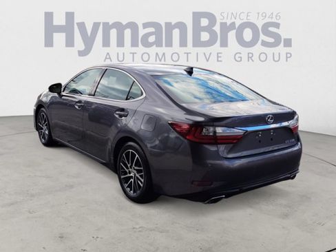 Used 2017 Lexus ES 350 w/ Luxury Package FWD image 5