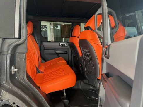 Used 2024 Ford Bronco Black Diamond image 34