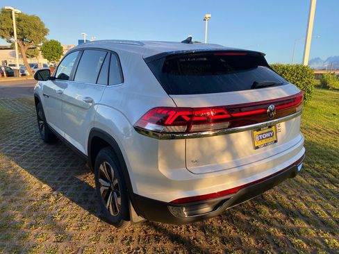 New 2026 Volkswagen Atlas Cross Sport SE image 23