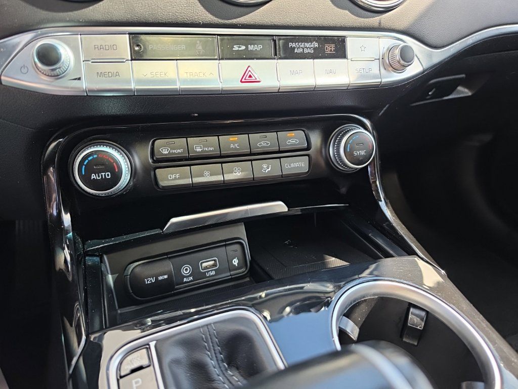 Used 2019 Kia Stinger Premium AWD/4WD image 19