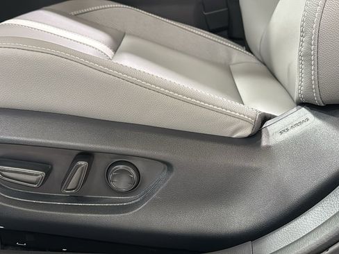 New 2026 Toyota Camry SE image 14