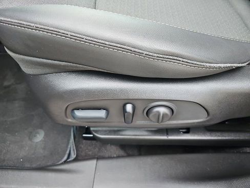 Used 2023 Buick Encore GX Select image 32