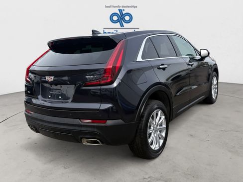 Used 2023 Cadillac XT4 Luxury AWD/4WD image 6