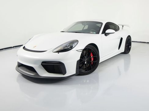 Certified 2022 Porsche 718 Cayman GT4 RWD image 6