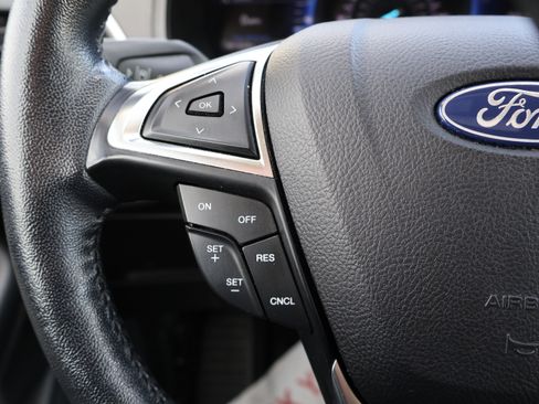 Used 2022 Ford Edge SEL image 36