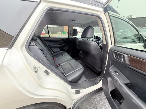 Used 2015 Subaru Outback 2.5i Limited image 12