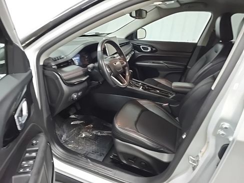 Used 2022 Jeep Compass Trailhawk w/ Trailhawk Convenience Group AWD/4WD image 29
