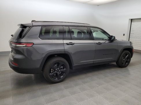 Used 2023 Jeep Grand Cherokee L Laredo RWD image 10