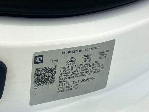 Used 2025 Chevrolet Corvette E-Ray AWD/4WD image 29