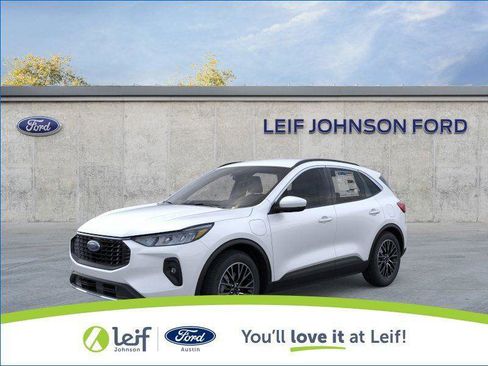 New 2025 Ford Escape SE w/ Class II Trailer Tow Package FWD image 1