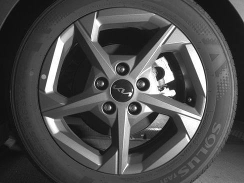 Used 2025 Kia K4 LXS image 14